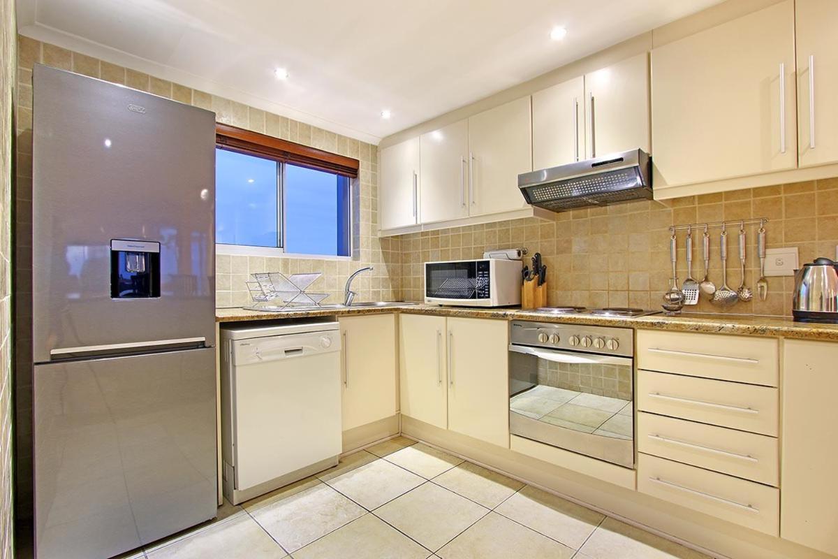 Ocean View C602 By Hostagents Apartment Bloubergstrand Exterior foto